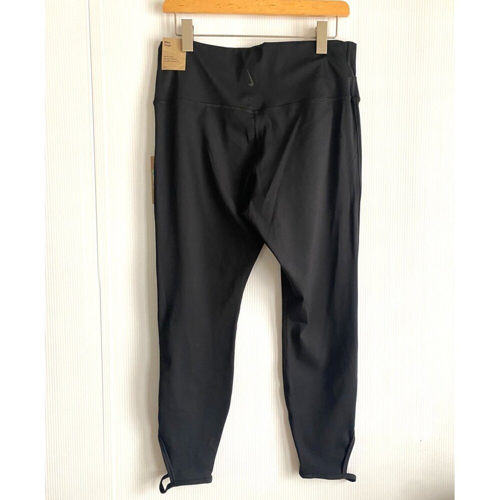 size XL NWT Nike Women's Yoga Black 7/8" High Rise tight fit Legging (DJ0801-010 - Picture 3 of 12